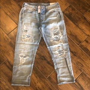 American Eagle tomgirl jeans